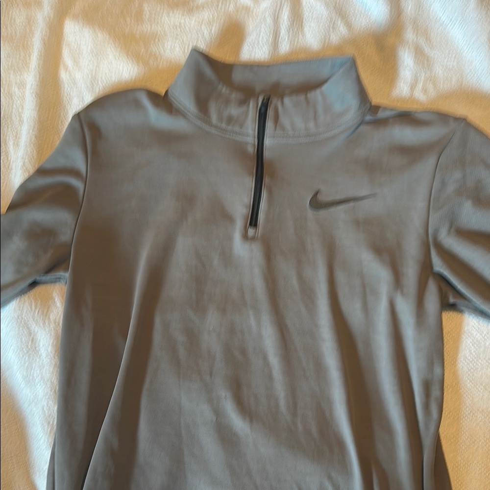 Men’s Nike Gray Quarter-Zip Pullover